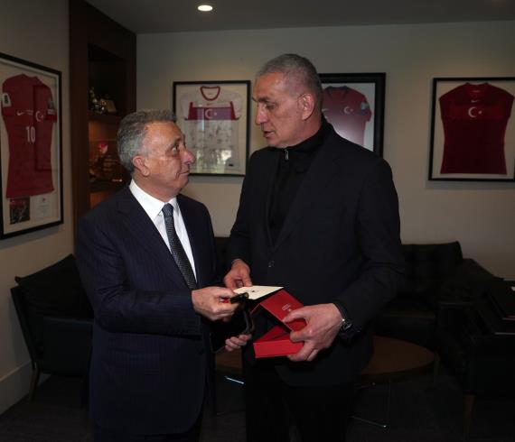 Orjinal boyutlar� i�in t�klay�n�z