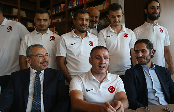 Hamit Altntop, Sesi Grenler ile 24 saat organizasyonu Riva'da yapld