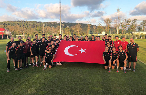 mit Milli Takm'da 30 Austos kutlamas