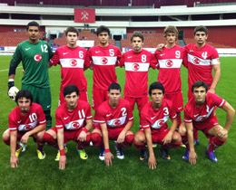 U18s rout Latvia: 7-0