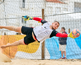 Serkan Banazl: "Plaj Futbolunun çinde Dodum"