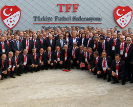 TFF Temsilci Seminerinin resmi al yapld