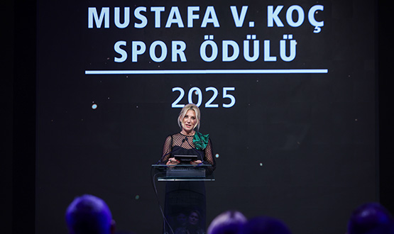 Necla Gngr Kragas, Mustafa V. Ko Spor dlleri Onur Konuu Oldu