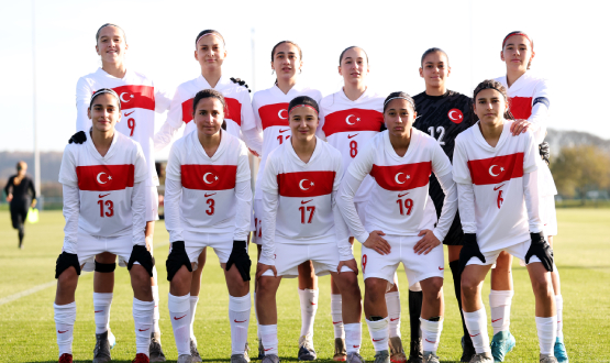 U15 Kz Mill Takmmz, zlanda'ya 2-1 Malup Oldu