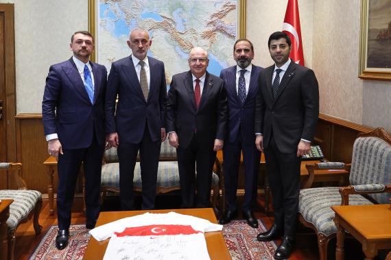 Orjinal boyutlar� i�in t�klay�n�z