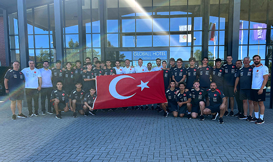 U17 Mill� Tak�m�m�z 30 A�ustos Zafer Bayram�'n� Kutlad�