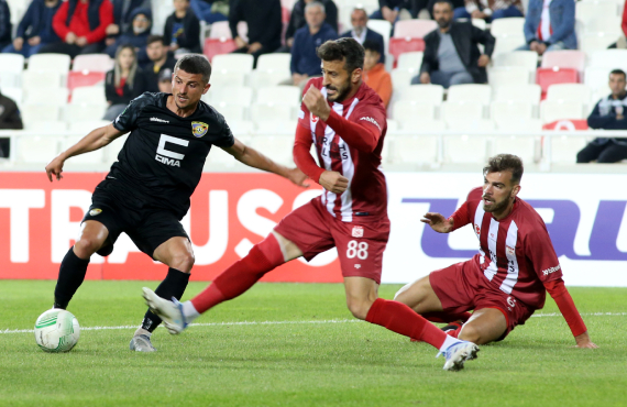 Demir Grup Sivasspor 3-4 Ballkani