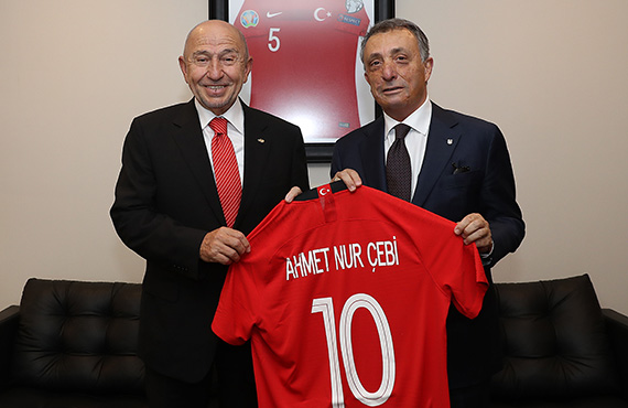 Ahmet Nur ebi'den Bakan Nihat zdemir'e ziyaret