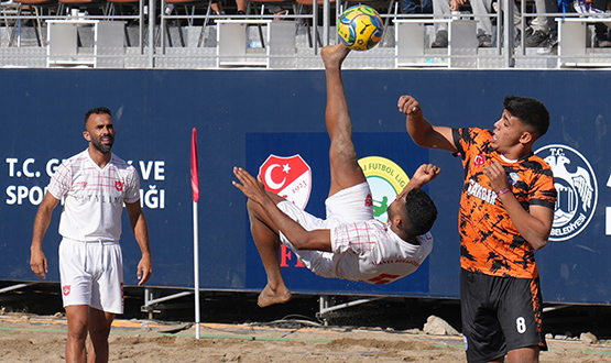 2025 TFF Plaj Futbolu Ligi Sper Finalleri kinci Gn Malaryla Devam Etti