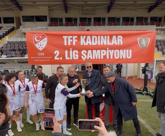 Orjinal boyutlar� i�in t�klay�n�z