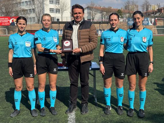 Orjinal boyutlar� i�in t�klay�n�z