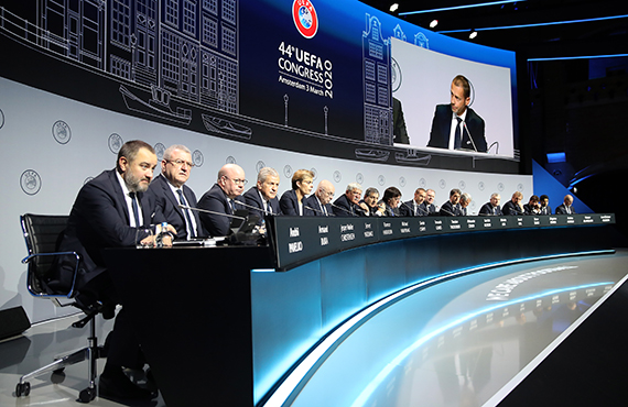 UEFA Kongresi Amsterdam'da yapld