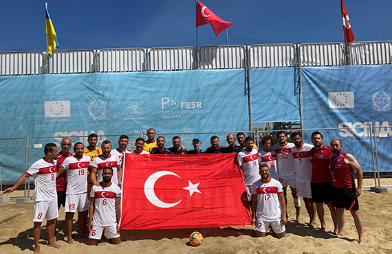 Plaj Futbolu Milli Takm, Zafer Bayram'n kutlad