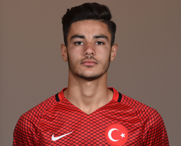 Ozan Kabak, U17 EUROnun en fazla dikkat eken 10 oyuncusu arasnda