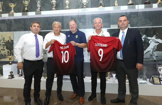 sve Futbol Federasyonu'ndan Riva'ya ziyaret