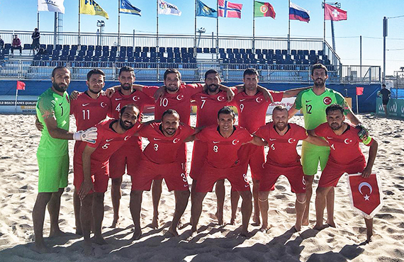 Beach Soccer National Team beat Germany: 6-3