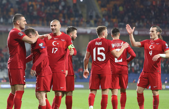Portekiz-Türkiye karlamas Porto’da oynanacak
