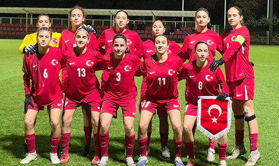 U15 Kz Mill Takmmz, ngiltere'ye Malup Oldu