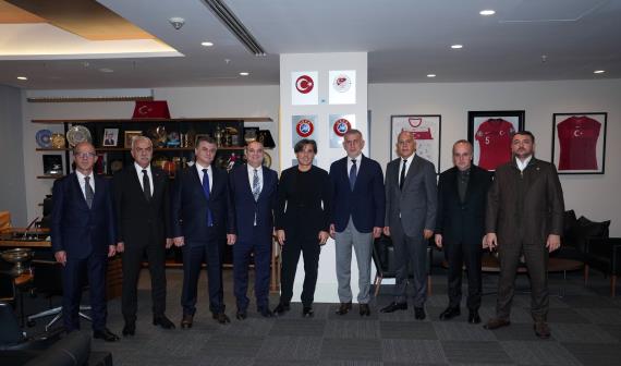 Orjinal boyutlar� i�in t�klay�n�z