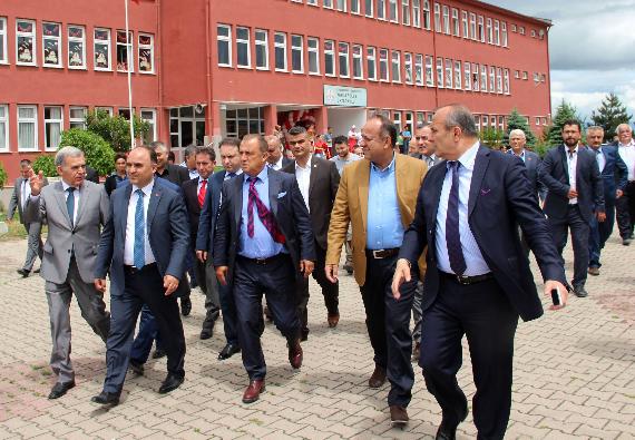 Orjinal boyutlar iin tklaynz