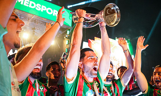 Trendyol S�per Lig'e Y�kselen Amed Sportif Faaliyetler, Kupas�n� Ald�