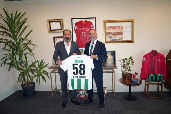 Orjinal boyutlar� i�in t�klay�n�z