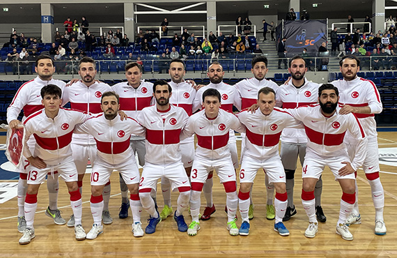 lk manda Litvanya'ya yenilen Futsal A Milli Takm, Kuzey rlanda karsnda