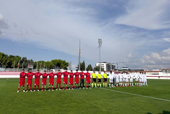 Orjinal boyutlar� i�in t�klay�n�z