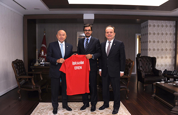 Bakan zdemir, TRT Genel Mdr brahim Eren'i ziyaret etti