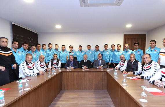 Yetenekli Gen Hakem Kamp'nn ikincisi Riva'da sryor