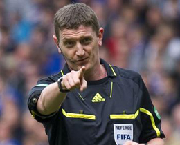 Dinamo Kiev-Beikta man Craig Thomson ynetecek