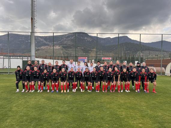 Orjinal boyutlar� i�in t�klay�n�z