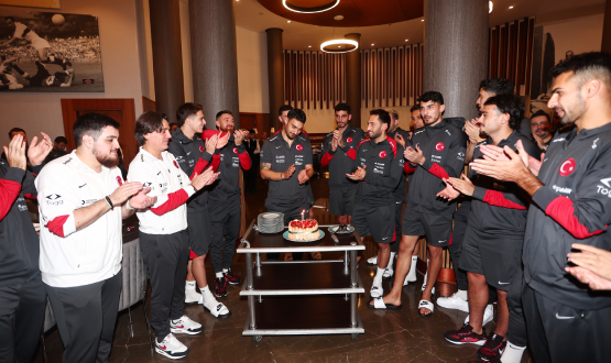 Kaan Ayhan'n Doum Gn Kutland