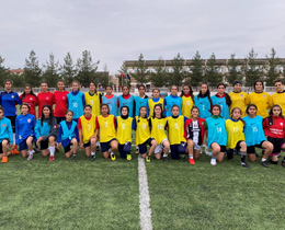 U15 ve U17 Kz Milli Takmlar blge semelerinin Diyarbakr etab tamamland