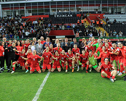 Kadn A Mill Takmmz, Azerbaycan 1-0 Yendi