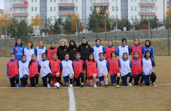 U15 ve U17 Kz Milli Takmlar blge semelerinin Erzurum etab tamamland