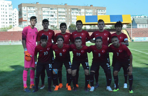 U17 Milli Takm, Letonya'y 2-0 yendi