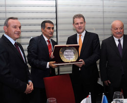 Trabzonspor Kulbnden 2 lke federasyonuna resmi yemek