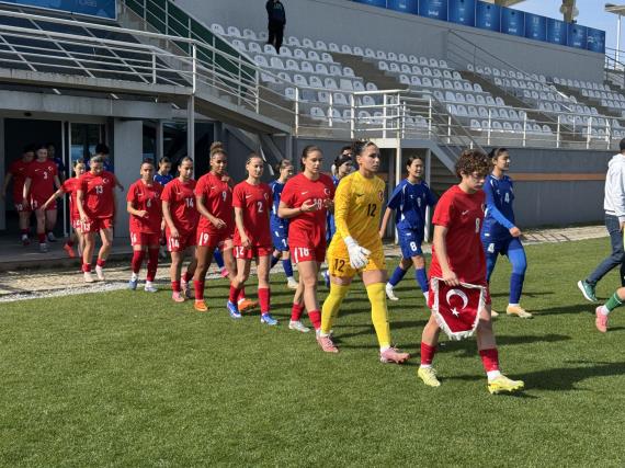 Orjinal boyutlar� i�in t�klay�n�z