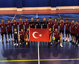 Futsal U19 Milli Takmndan Cumhuriyet Bayram Kutlamas