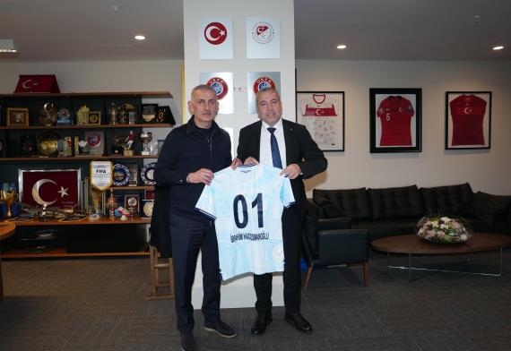 Orjinal boyutlar� i�in t�klay�n�z