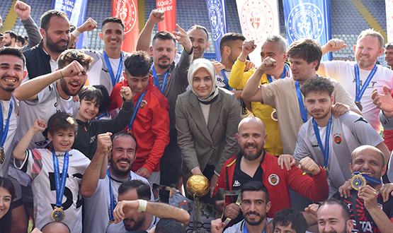 Gölcük itme Engelliler Spor Kulübü’nü Kutlarz