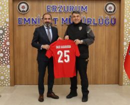 TFF Ba�kan Vekili Otyakmaz, Onur Karaburun�u Ziyaret Etti