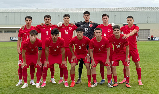U18 Mill� Tak�m�m�z, �zbekistan Kar��s�nda