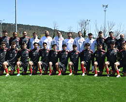 U15 Mill� Tak�m�m�z, Ukrayna Ma�lar� Haz�rl�klar�na Riva�da Ba�lad�