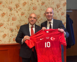 TFF ve Almanya Futbol Federasyonu Heyetleri Resmi Yemekte Bulutu