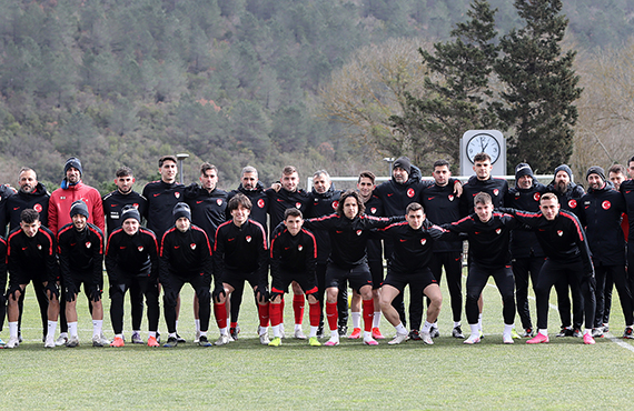 mit Milli Takm'nn hazrlk kamp devam ediyor