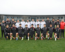 U19 Mill� Tak�m�m�z, �al��malar�na Riva�da Ba�lad�