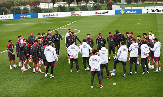 A Mill Takm'da Bulgaristan Mesaisi Devam Ediyor