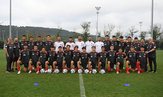 U17 Mill Takmmz, Macaristan Karsnda